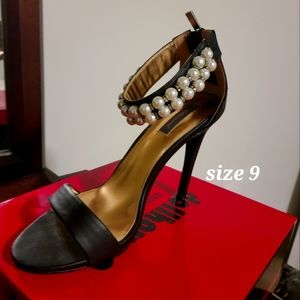 Beautiful pearl black sandals